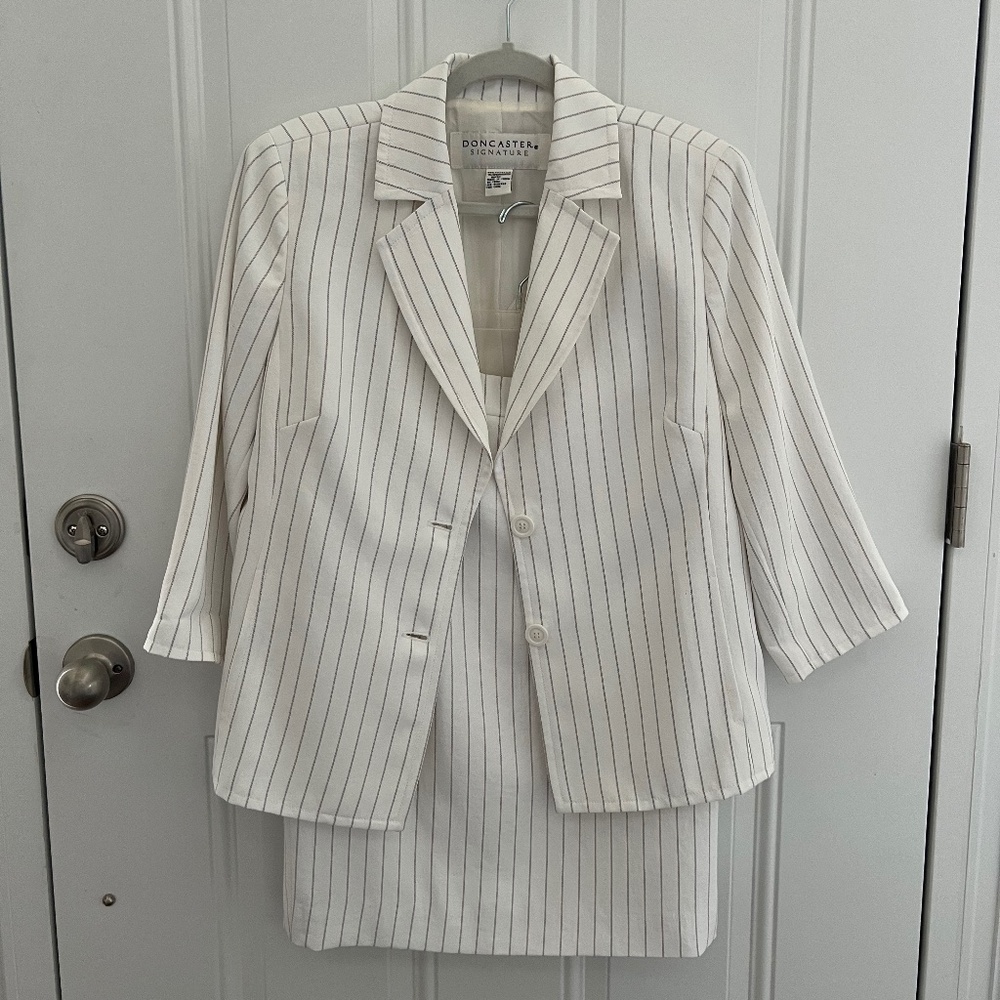 3 pc Suit Set Doncaster Signature Women’s size 14 Blazer Pants Skirt